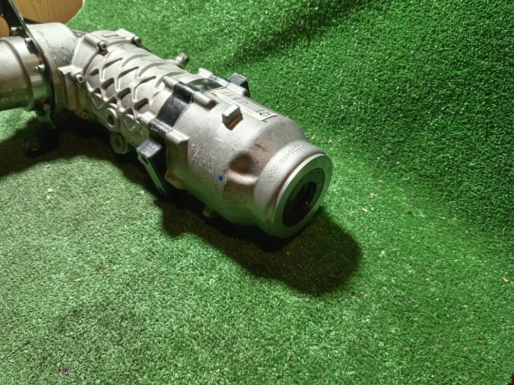 A6393300402 НОВЫЙ ПЕРЕДНИЙ РЕДУКТОР 190,000