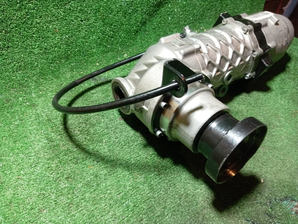 A6393300402 НОВЫЙ ПЕРЕДНИЙ РЕДУКТОР 190,000